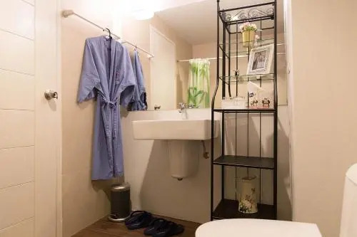 Mosaic Condominium B25M by Malai