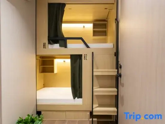 ZaiRenhai Youth Apartment