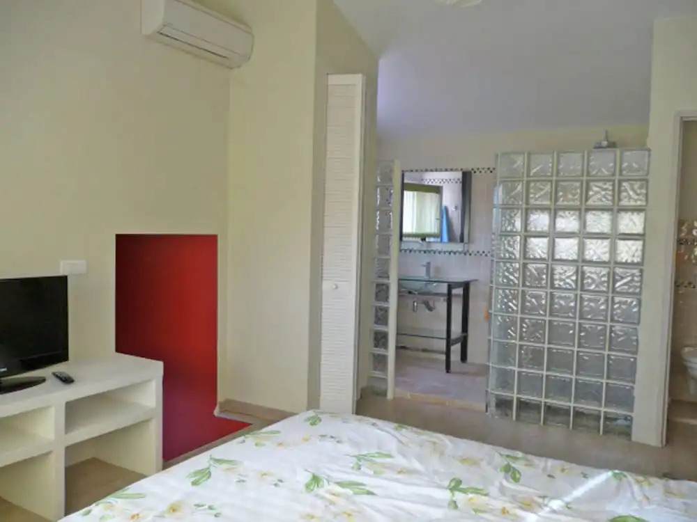 Villa in Reillanne with Private Pool
