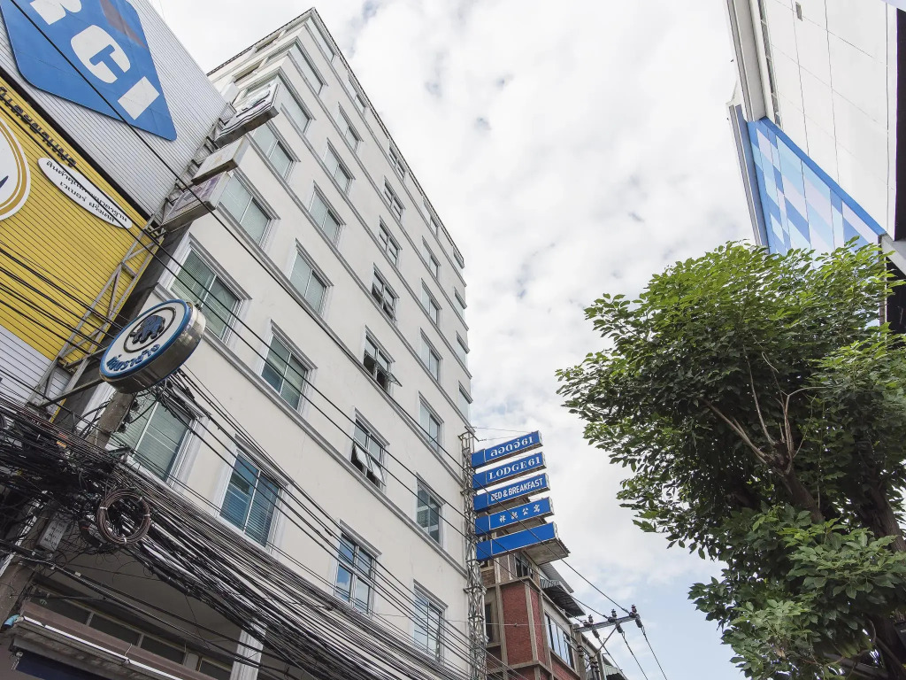 Lodge 61 Hotel