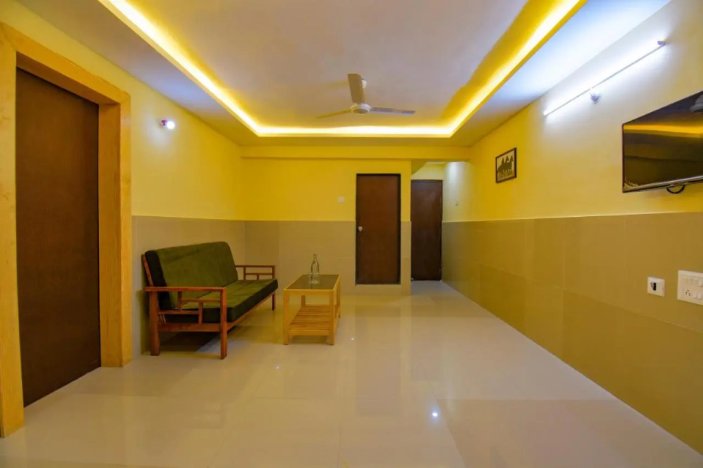 FabHotel Empire Executive - Nr HINJEWADI PHASE 1