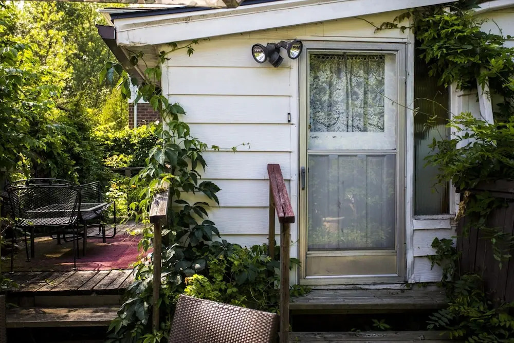 Niagara On The Lake Historic Rental Cottage
