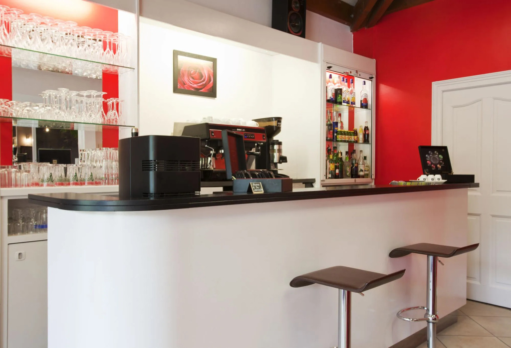 Logis Hotel Noemys pont de lEtoile