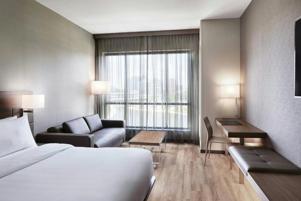 AC Hotel by Marriott Huntsville Downtown