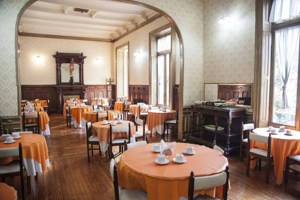 Hotel Reina
