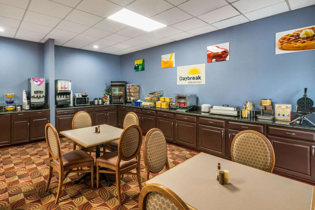 Days Inn By Wyndham Carlisle North