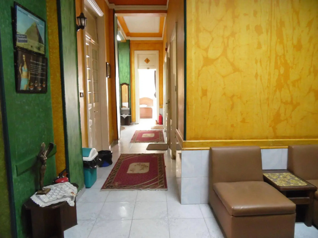 The Australian Hostel