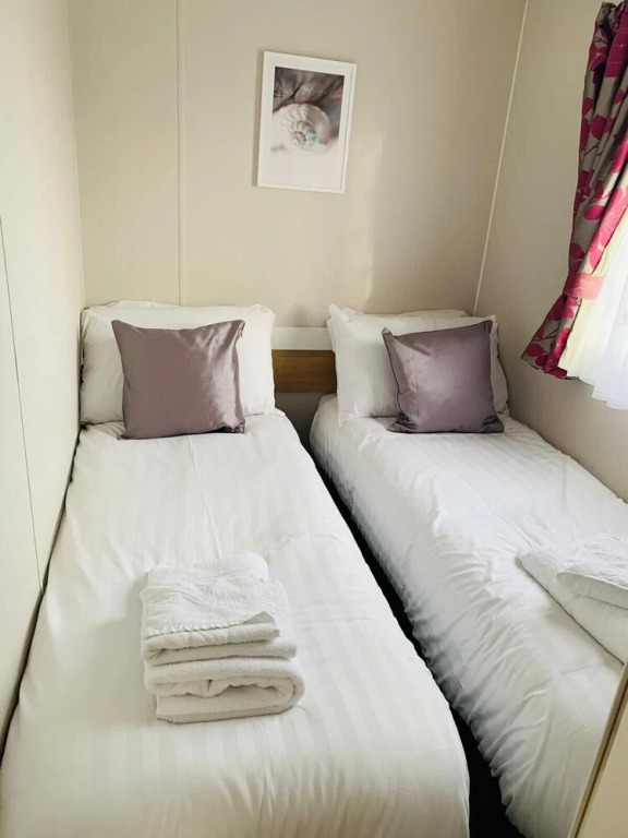 Charming 3-bed Caravan in Bude, North Cornwall