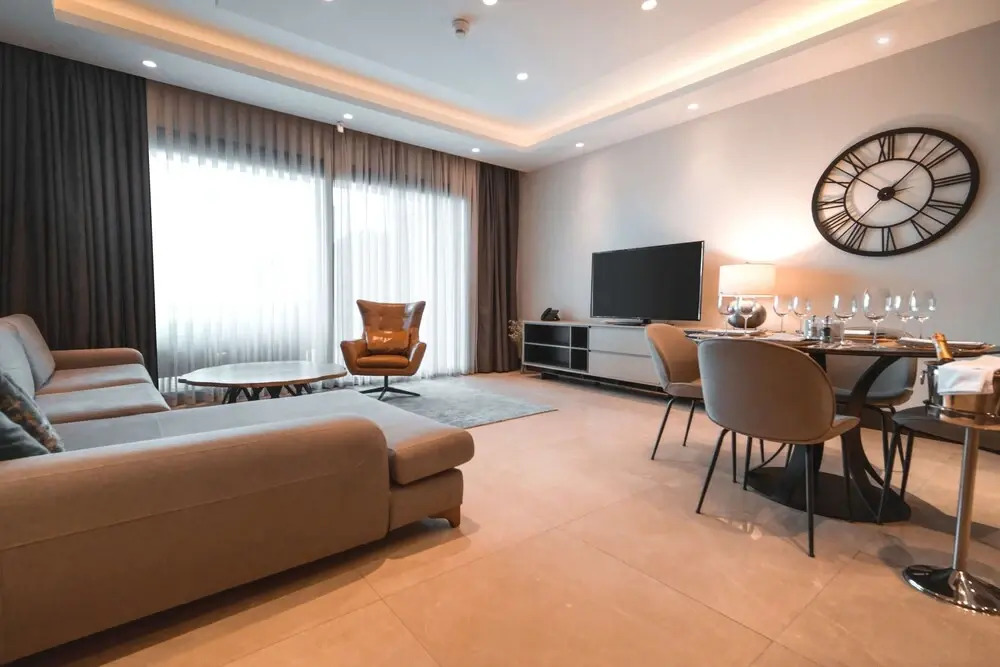 Highend Hotel & Residance