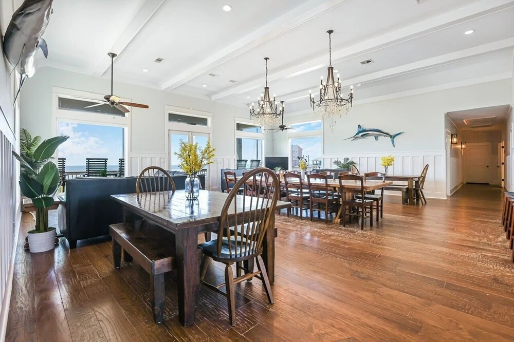 Sandy Orchid Lodge 8 Bedroom Home by RedAwning