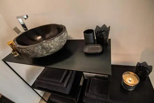 "Un Lieu Unique" le Gold et le Cocon