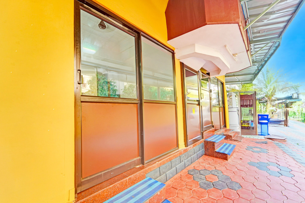 Hotel O Thammanam Kochi
