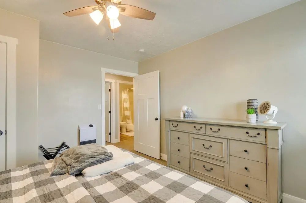 Ranch Escape w/ Patio ~ 21 Mi to Bryce Canyon