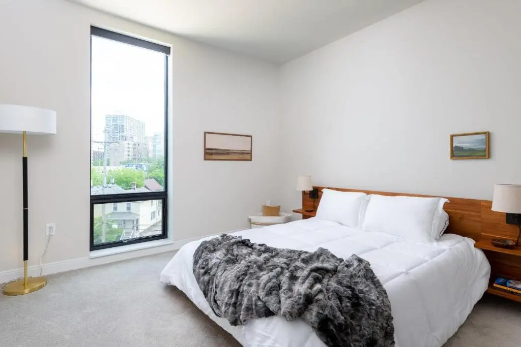 Flexhome East Side 1BR E2 - Brady St, Balcony, & Lounge