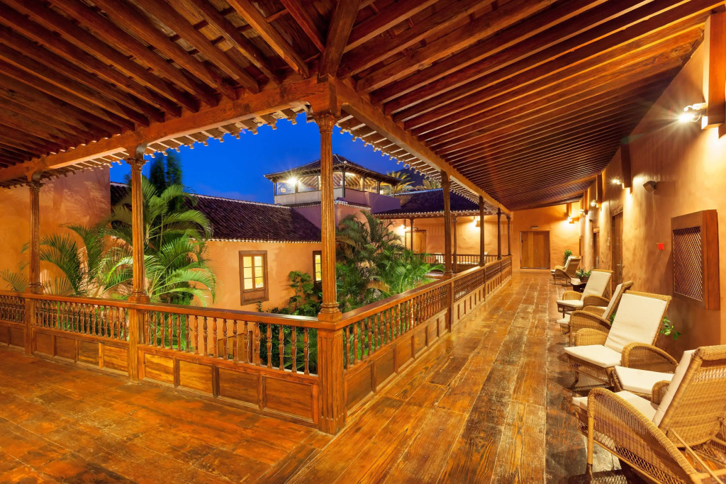 Hotel LIVVO La Quinta Roja