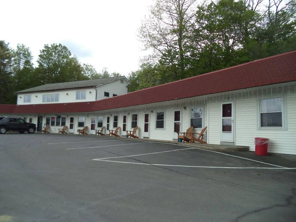 Mount Blue Motel