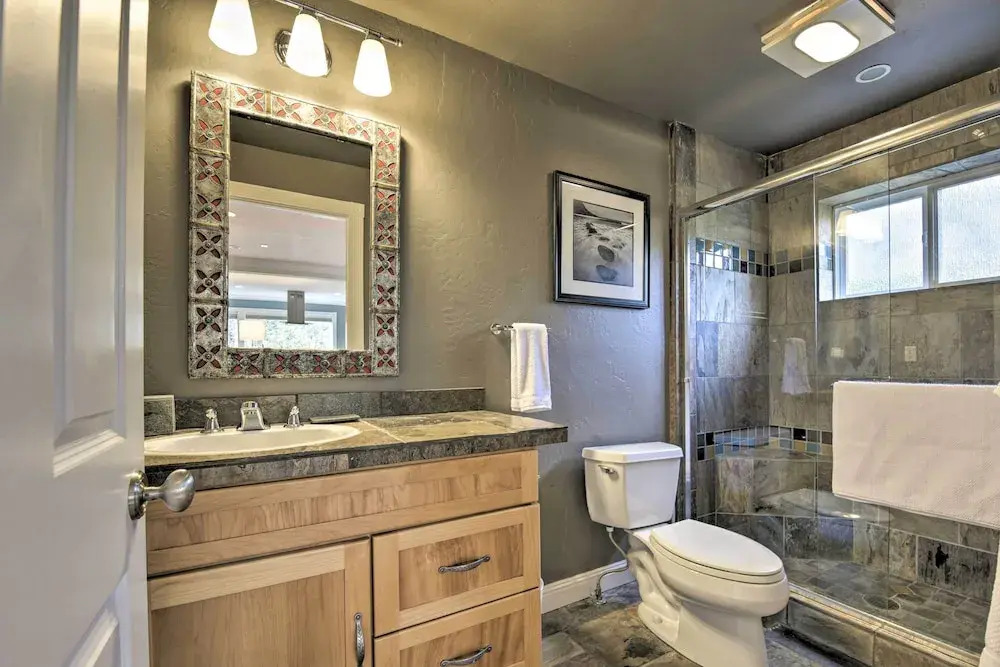 Designer Apartment < 1 Mile to Downtown San Rafael