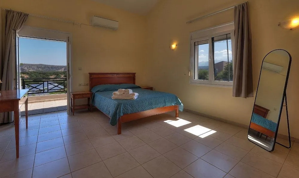 Magnificent Villa Prinos Princess