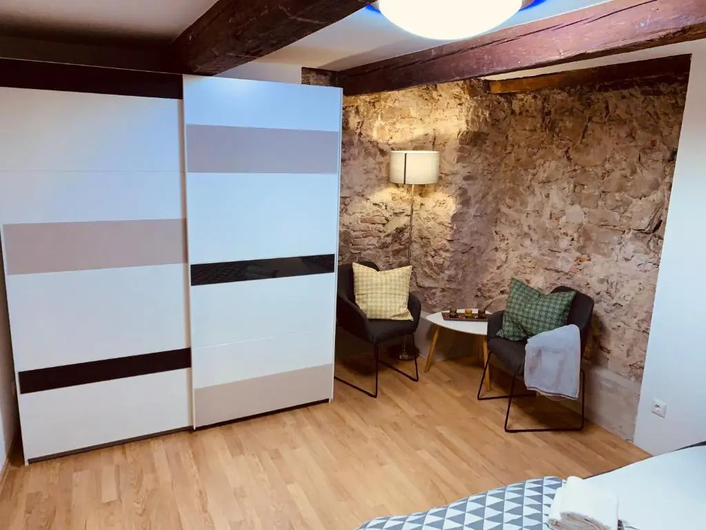 Felix Living 1, Modernes Apartment Fur 2 Personen, Innenstadt, Smart Tv, Parkplatz