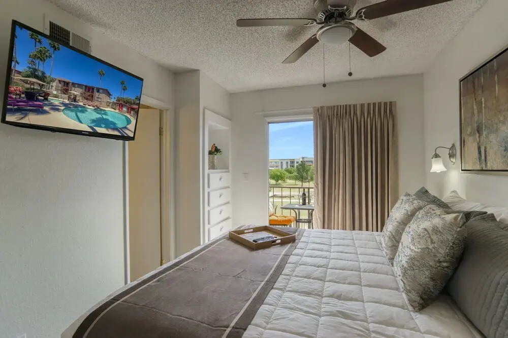 223-Fully Furnished with WiFi by RedAwning