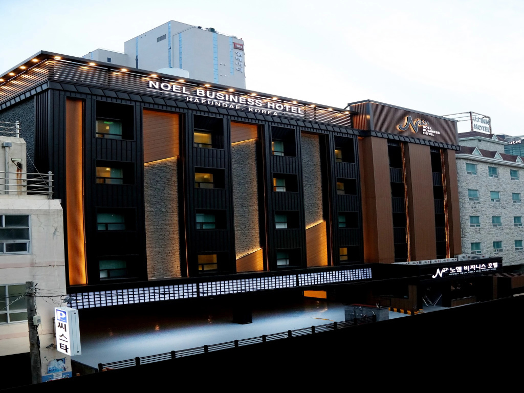 Noel Business Hotel