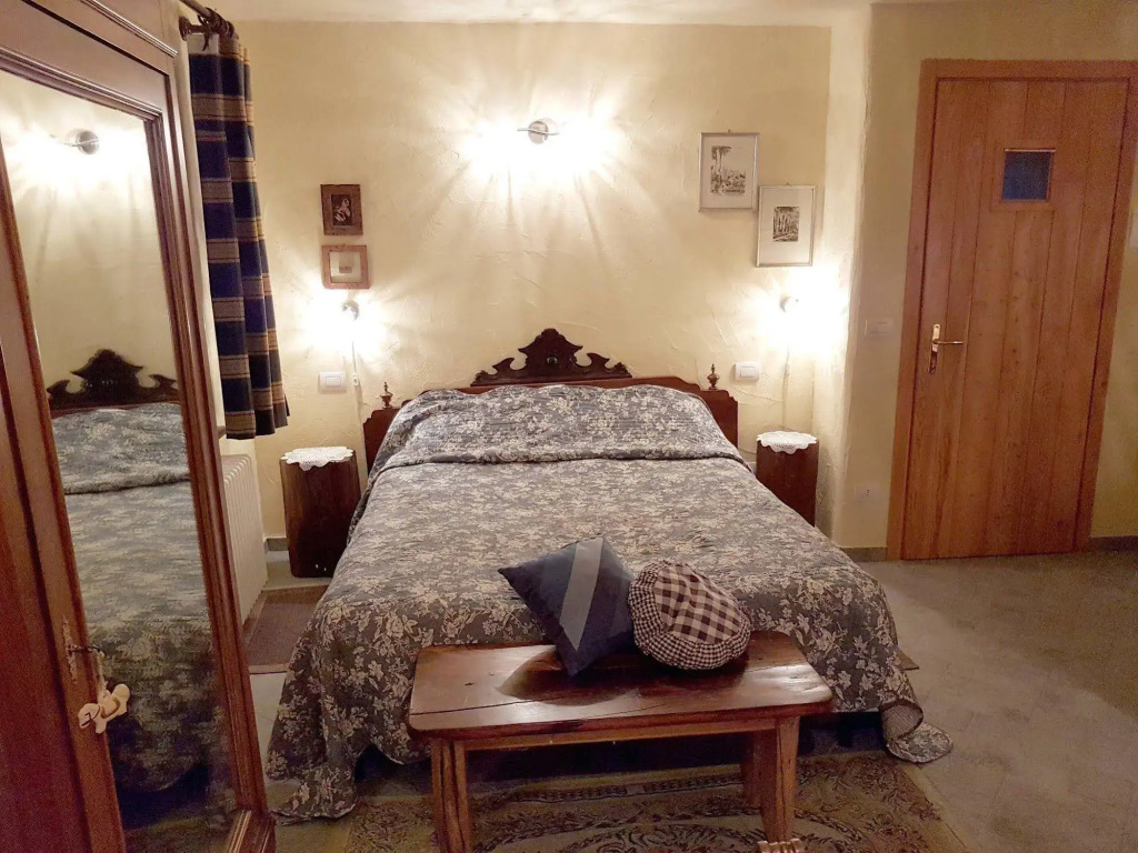 Maison Du-Noyer Chambres et Tables dHotes