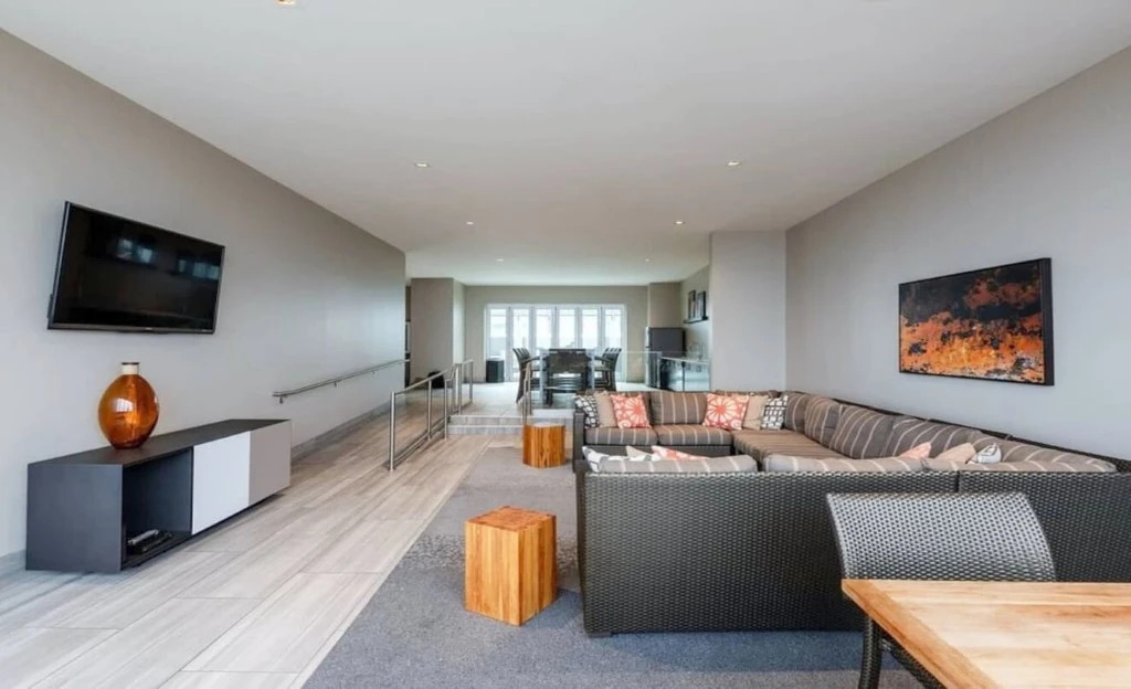 Cozysuites Ltv Tower