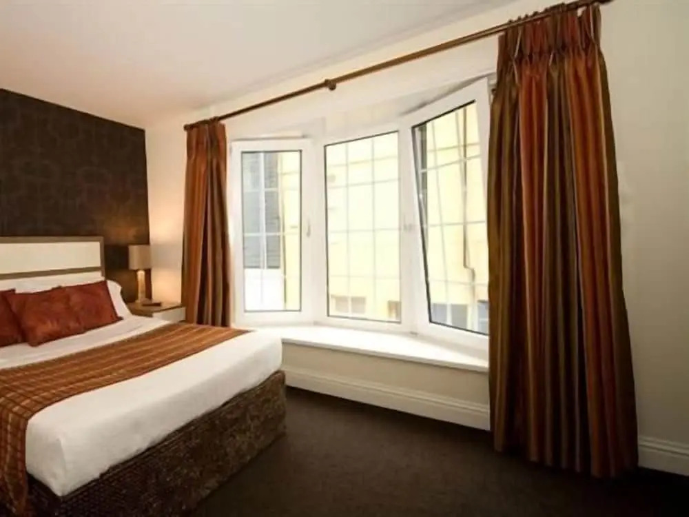 The White Lady Hotel
