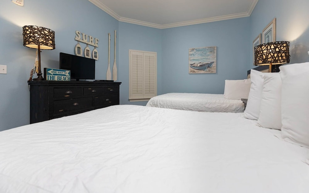 The Oasis 308 Formerly Phoenix West Ii 308 3 Bedroom Condo