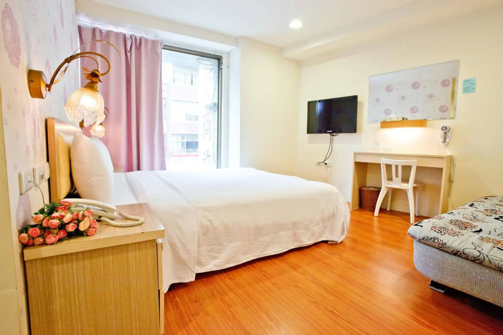 Green Park Commercial Hotel
