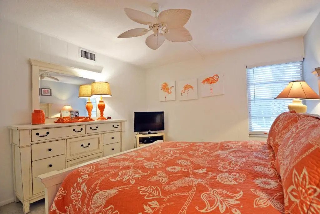 Sea Club II 5955 #8E