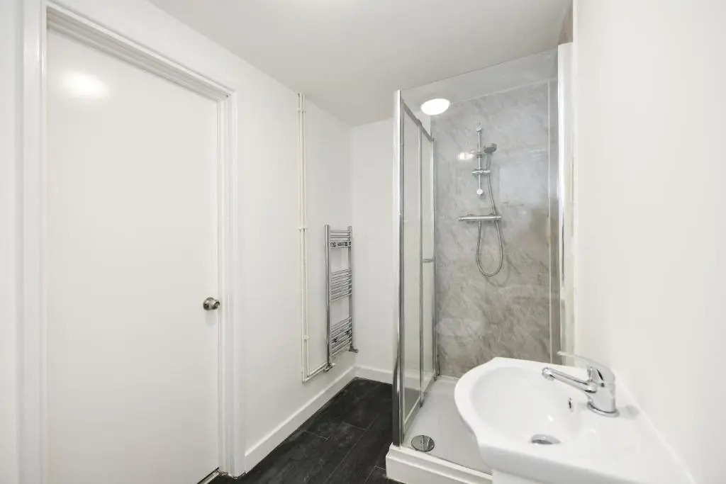 Waylen Street Suites