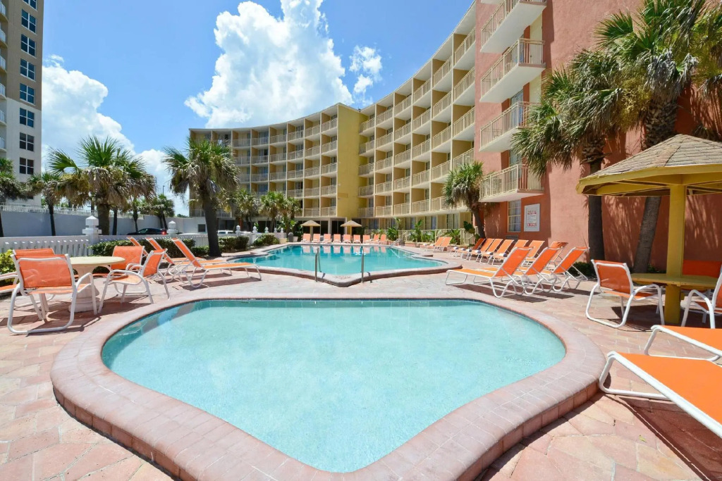 RUSHHH Daytona Beach, Tapestry Collection by Hilton