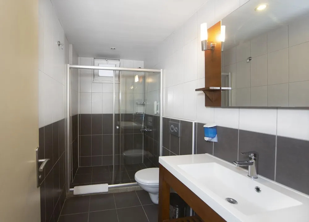 Ces Club Hotel