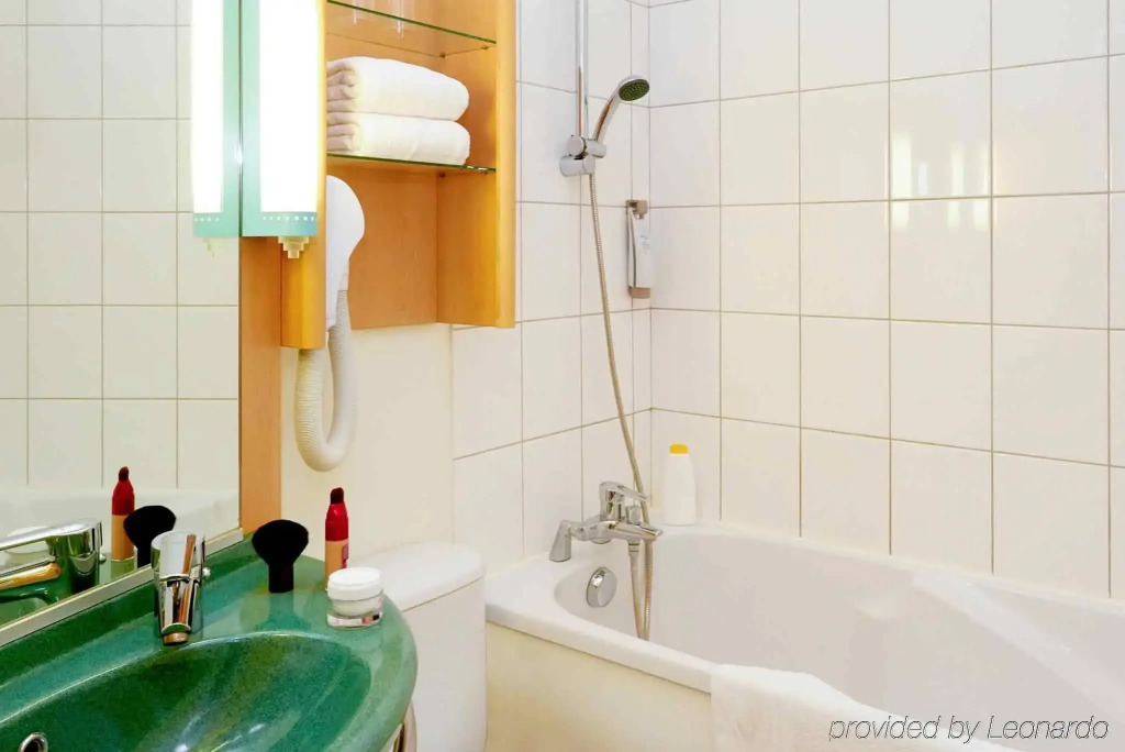 ibis Nuits Saint Georges
