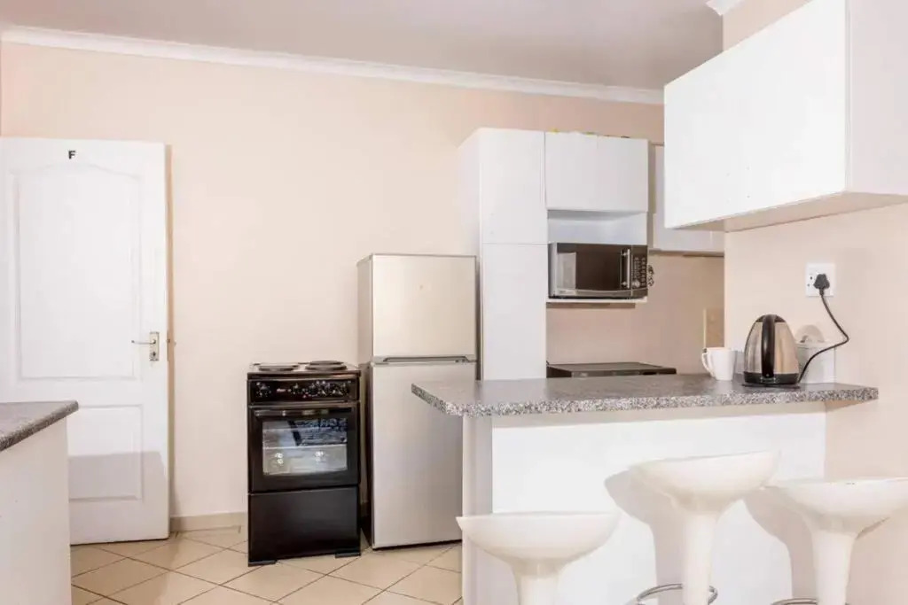 Sun n Surf Sunny and spotless 1 bedroom apartment