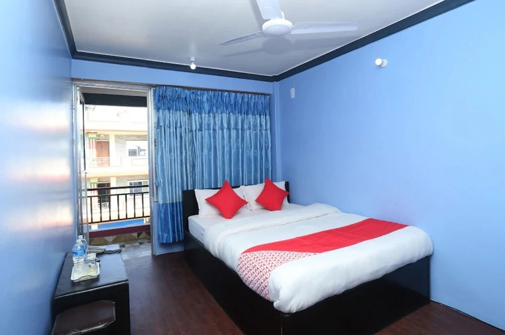 OYO 663 Hotel Rupa Begnas Lake Inn