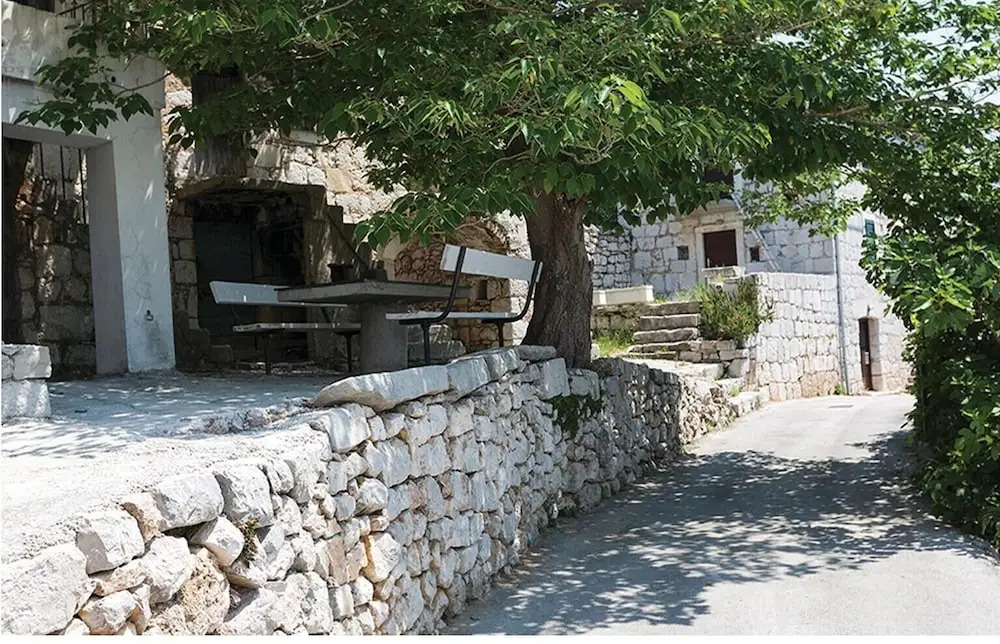 Nice Home in Celina With 3 Bedrooms, Internet and Outdoor Swimming Pool