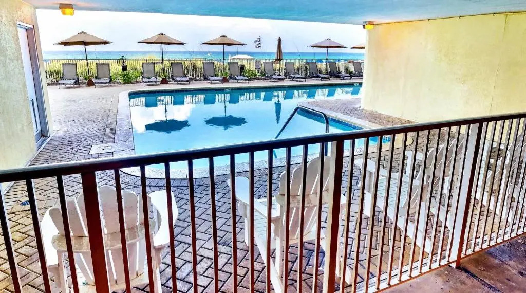 Barefoot Bliss - beachfront condo - sleeps 14