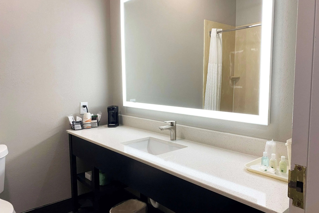 Wingate by Wyndham Biloxi - Ocean Springs