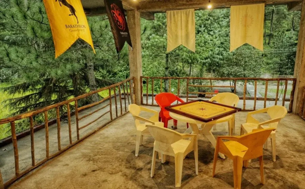 Whoopers Boutique Kasol - Harry Potter themed