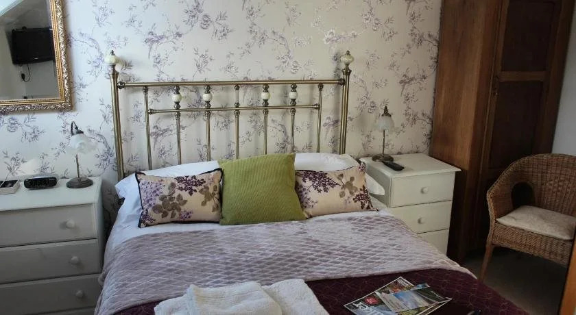 Ivy Bank Guest House - Room Only