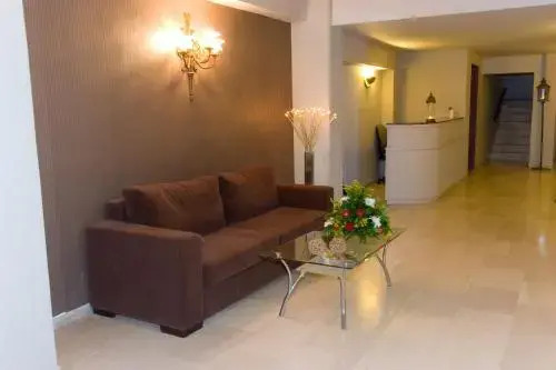 Paralio rooms