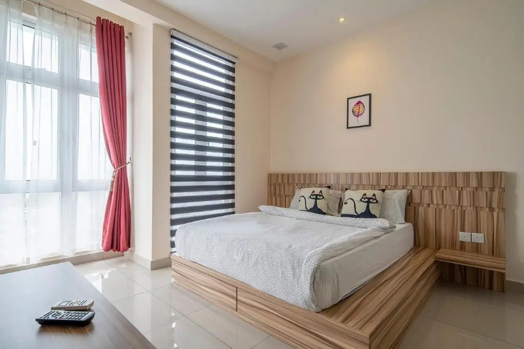 Twin Galaxy Simplistic 2BR Netflix Wifi 5pax KSL