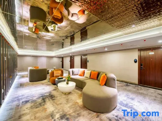 Yueyou Hotel (Taikoo Li Branch on Chunxi Road)
