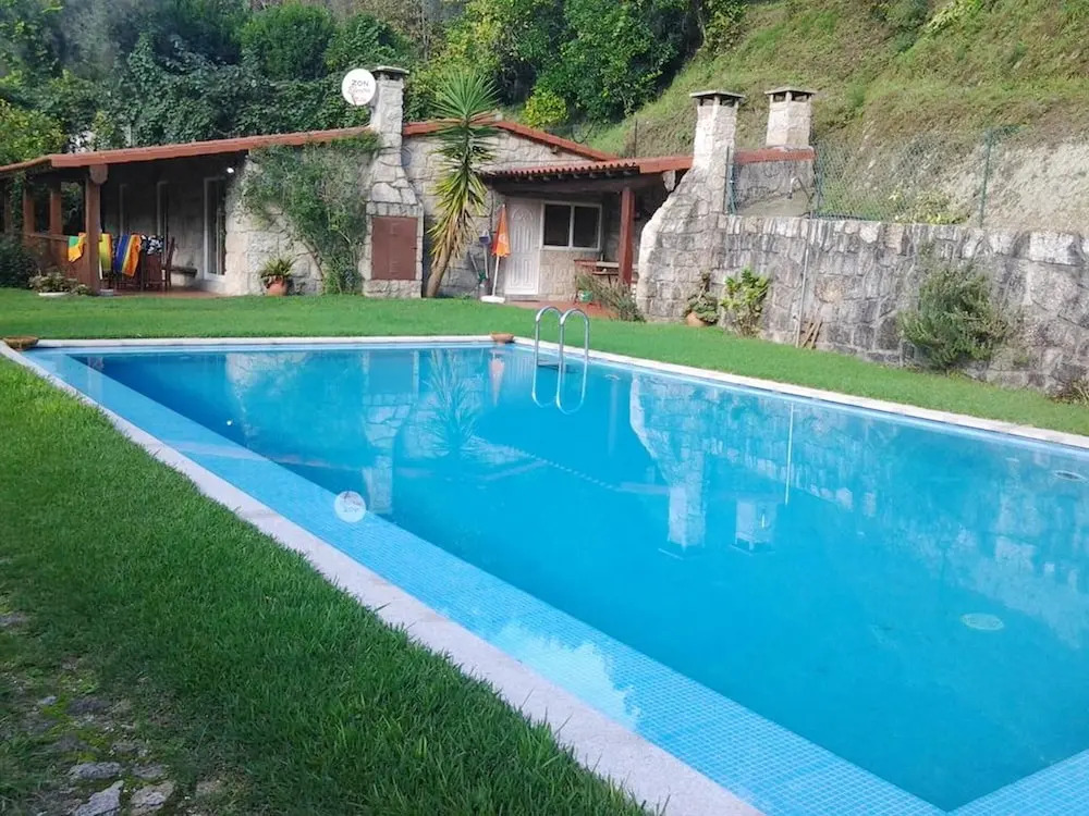 Elegant Villa with Panoramic Views in Caniçada