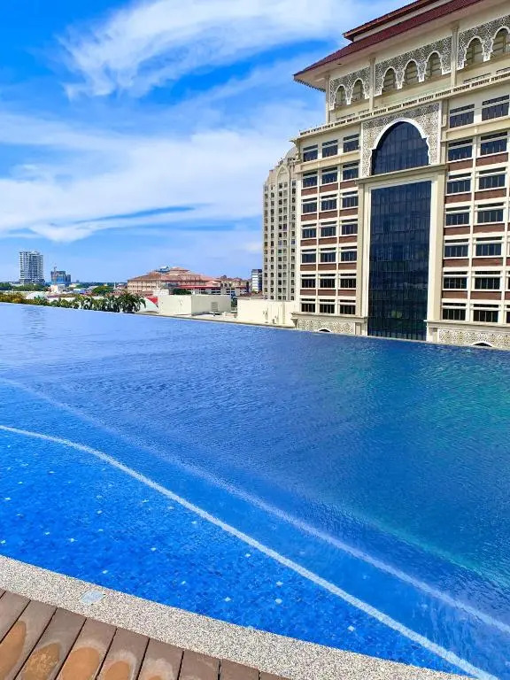 Netflix Two Bedroom Troika Kota Bharu Homestay 182