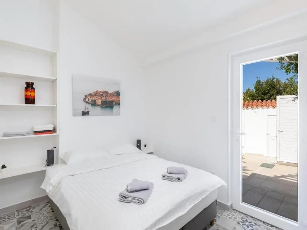 Sunny Palace Apartments