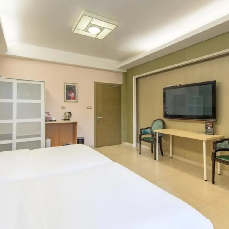 Floral Hotel · Yongjia Big House hotel (Furong Ancient Village Lishui Ancient Street)