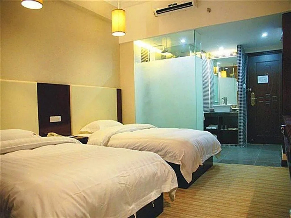 Oriental Pearl Hotel